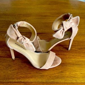 Banana Republic Suede Jasmine Sandal Heel in Biscotti color Size 6
